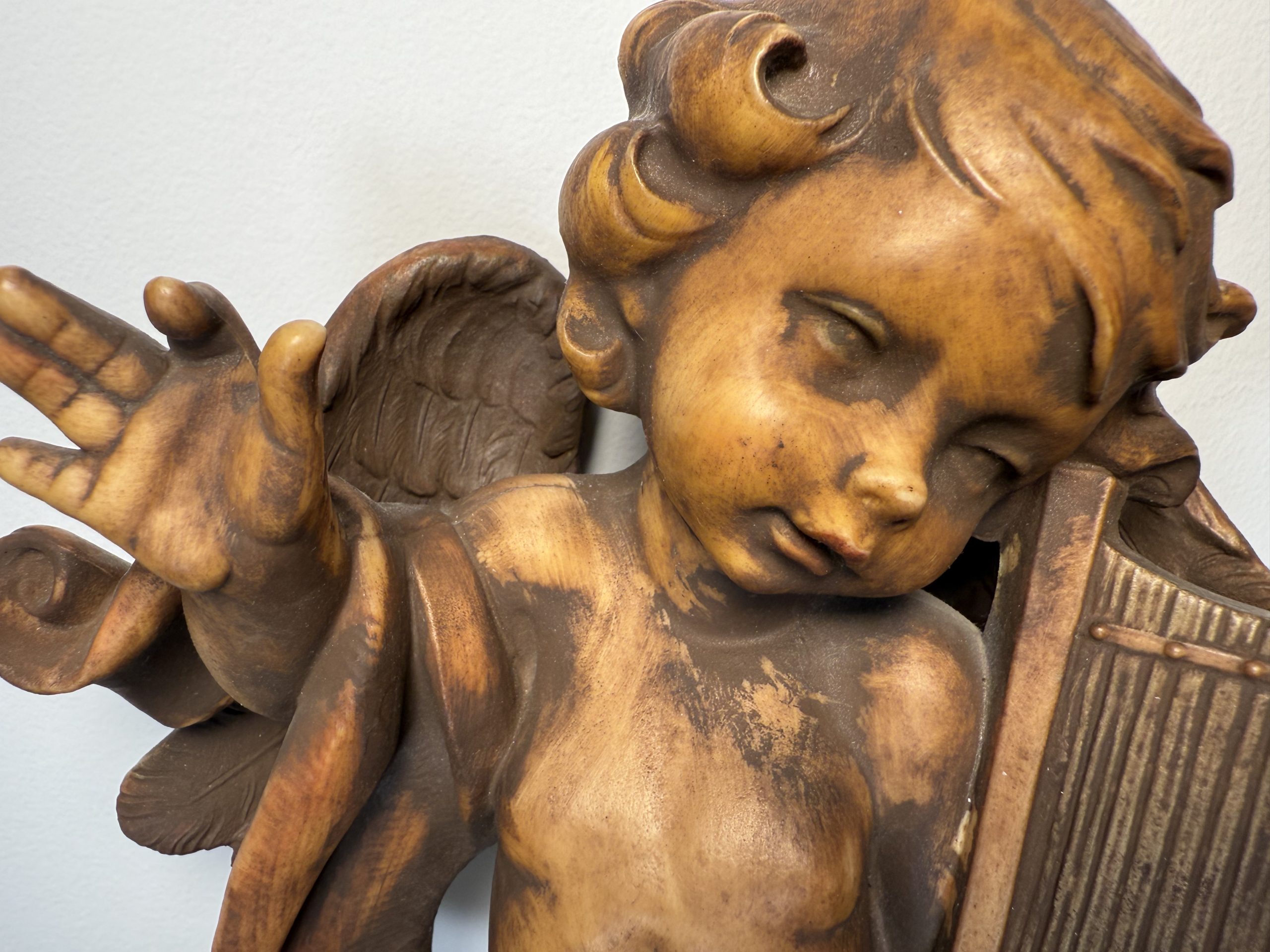 Querubín italiano de resina